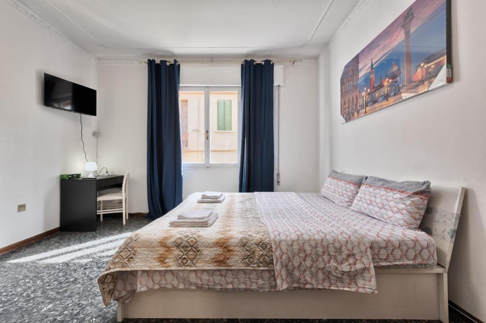 Cozy Best Apartment In City With Free Parking Municipalità di Municipalità di Marghera Kültér fotó