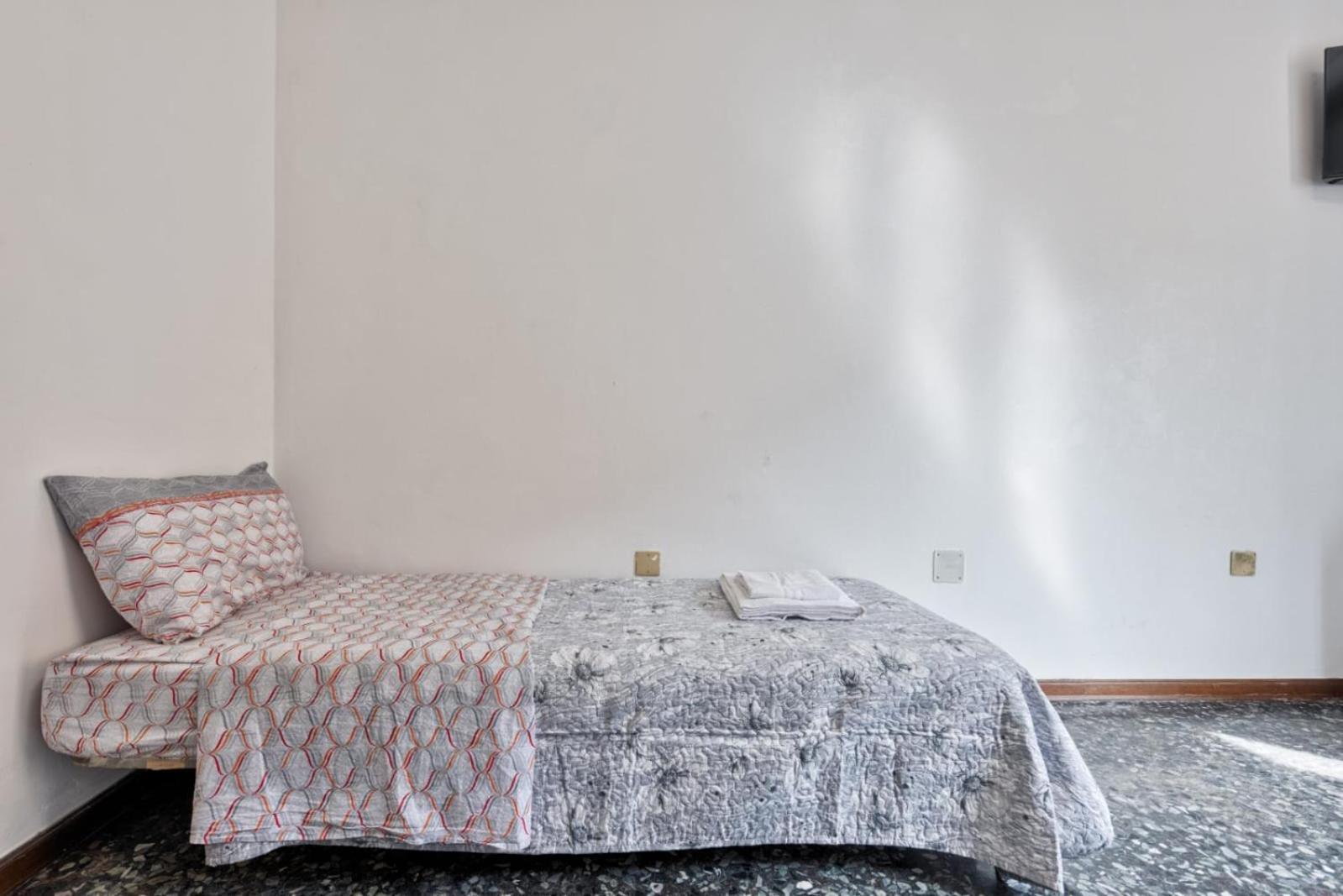 Cozy Best Apartment In City With Free Parking Municipalità di Municipalità di Marghera Kültér fotó